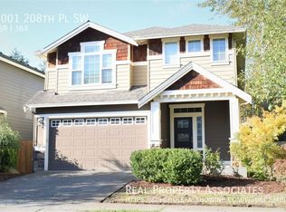 3001 208th Pl SW, Lynnwood, WA 98036