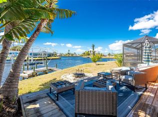 494 Notson Ter, Pt Charlotte, FL 33952