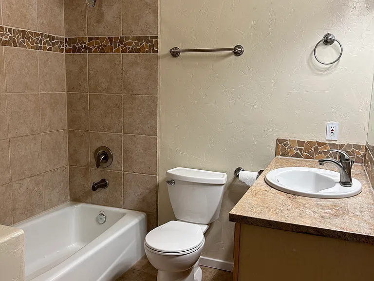 32 Alpine Rd #32A — Photo 31