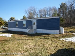 24 Birch Way, Valley Falls, NY