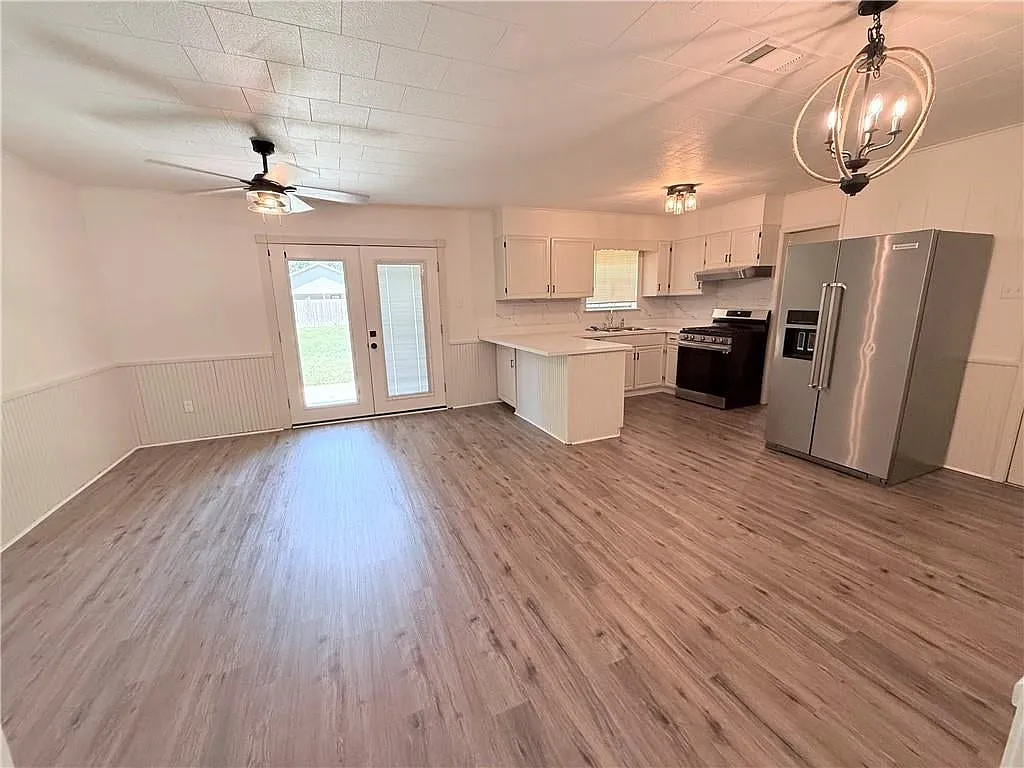 3 bed, 1650 sqft, $2,250 — Photo 3