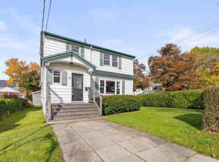 9 Garden Dr, Dartmouth, NS B3A2Y8