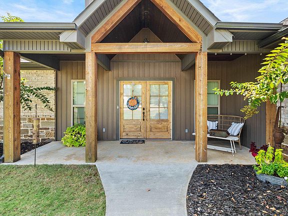 3rd image of 75 Sandy Rdg