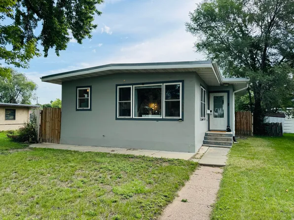 1364 Kansas Ave SE, Huron, SD 57350