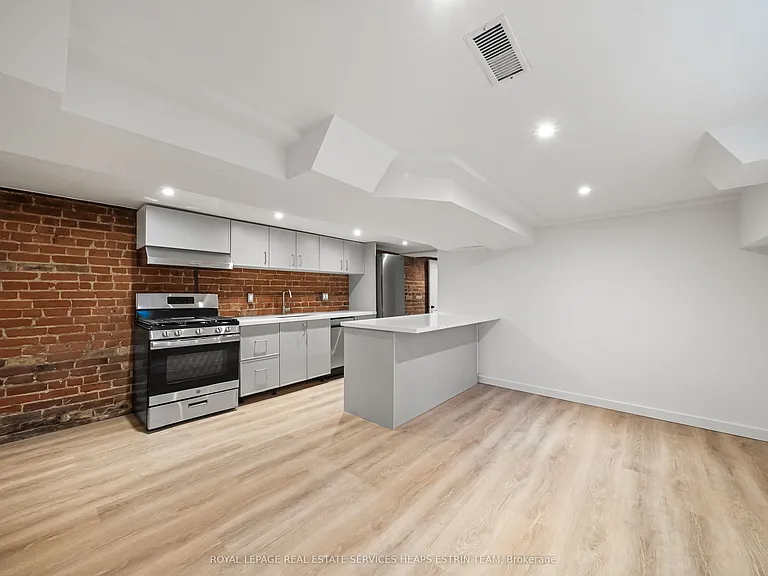 476 Euclid Ave #LOWER — Photo 10