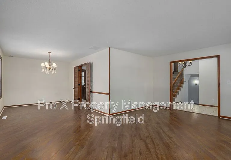 3332 S Southlyn Pl — Photo 5