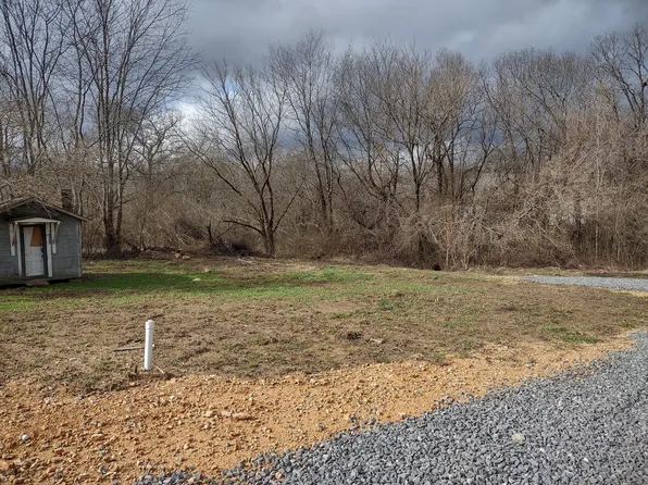 515 Beersheba St, Tracy City, TN 37387