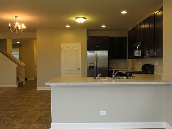 4th image of 5766 Northwood Ave