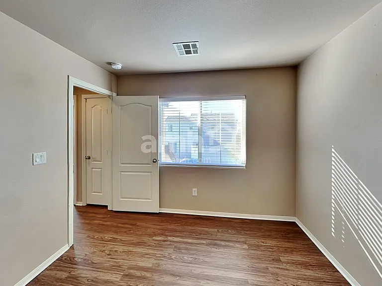 10382 September Flower St — Photo 14