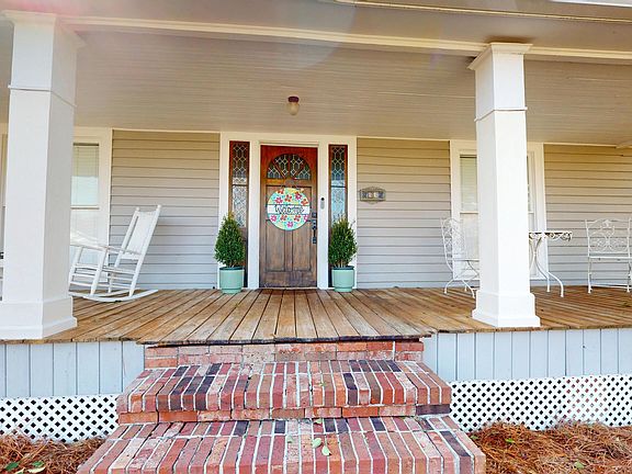 4th image of 53 Summertown Main St