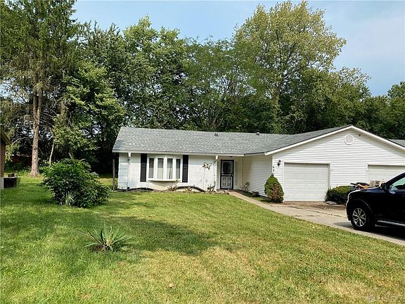 2nd image of 630 N Sherry Dr