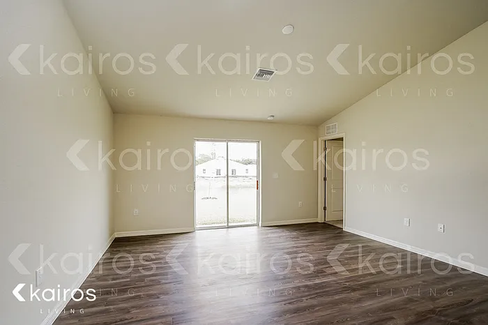 9087 Aegean Cir — Photo 2