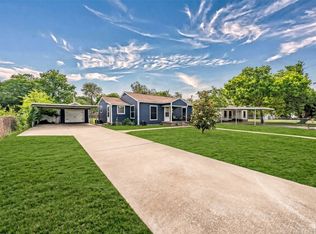 1802 Keneipp Rd, Carrollton, TX 75006