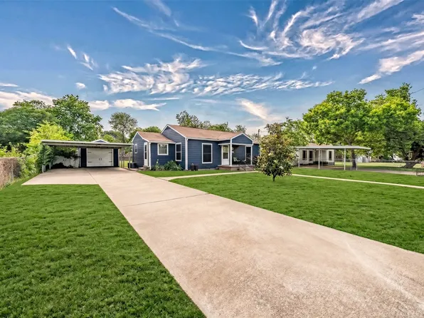 1802 Keneipp Rd, Carrollton, TX 75006