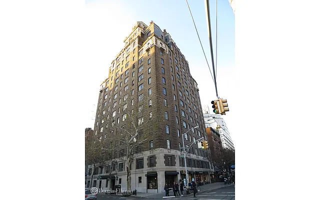 Rented by Douglas Elliman | media 53