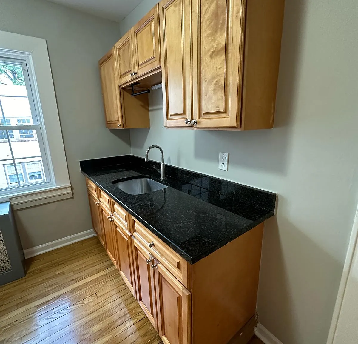 1 bed, $1,400 — Photo 4