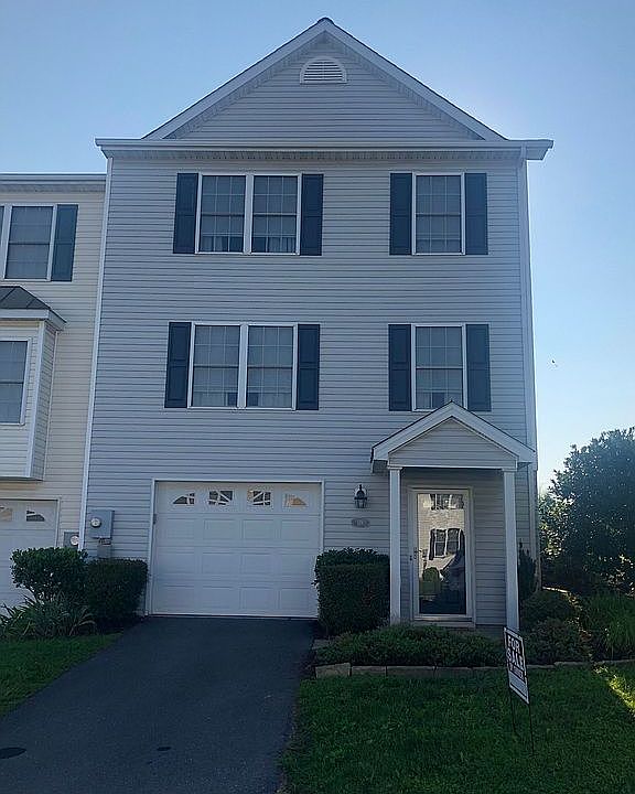 1st image of 119 Scirocco Ln