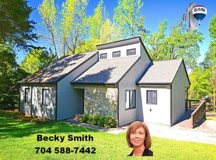 3070 Point Clear Dr, Tega Cay, SC 29708