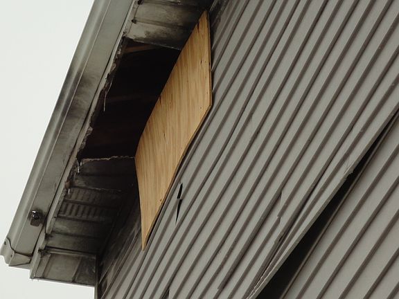 5th image of 9356 Pleasant Ave