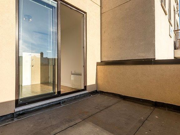 2nd image of 689 Leonard St #3BAZ