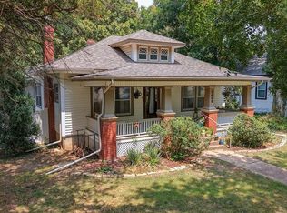 1408 E 6th Ave, Winfield, KS 67156