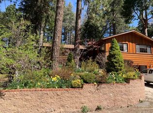 31296 Pinehurst Dr, Running Springs, CA 92382