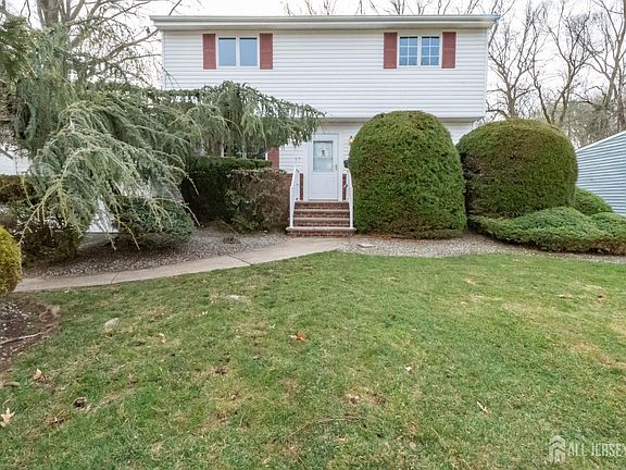 3rd image of 17 Rittner Ln