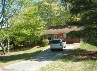 631 Owen Dr, Forest Park, GA 30297
