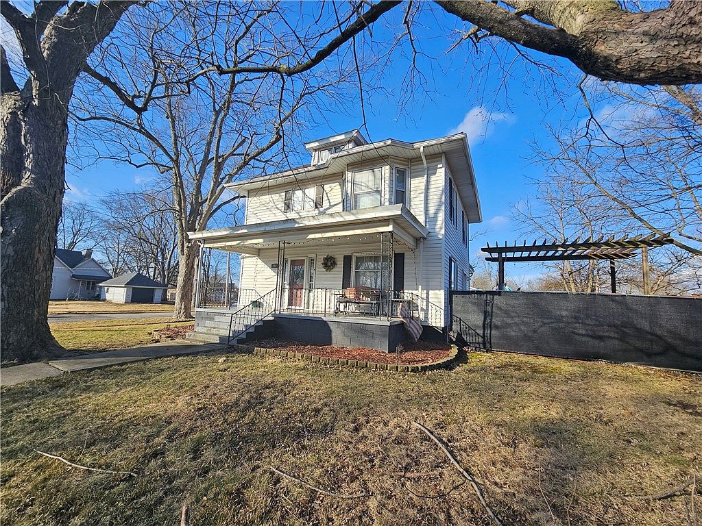202 N Paris St, Catlin, IL 61817 Zillow