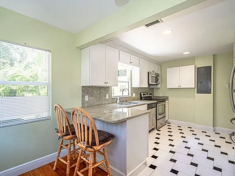 215 Ocean Breeze — Photo 13