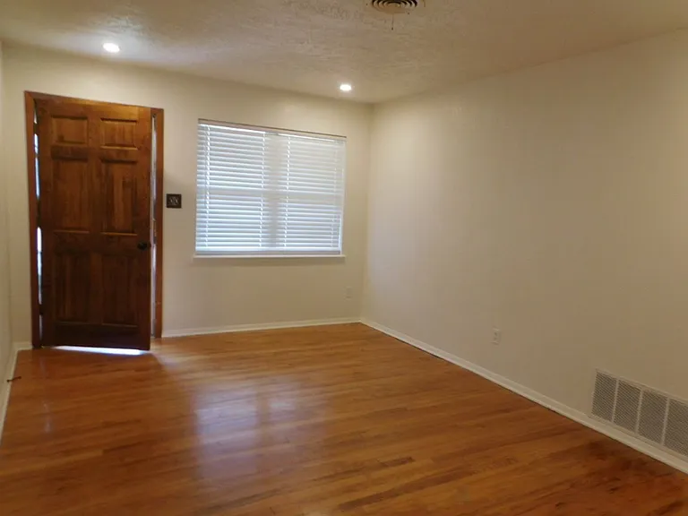 4229 SE Bedford Dr — Photo 4