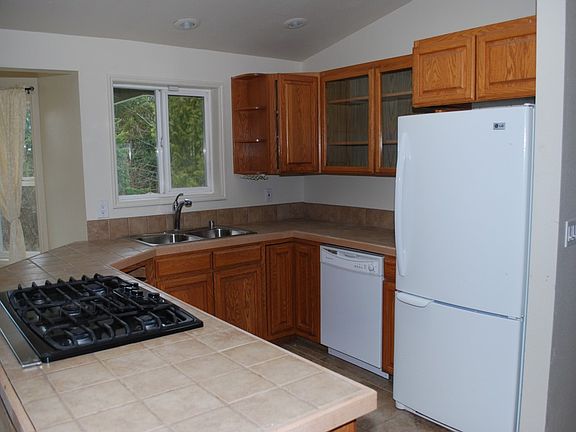 4th image of 2190 Cantu Ln NW
