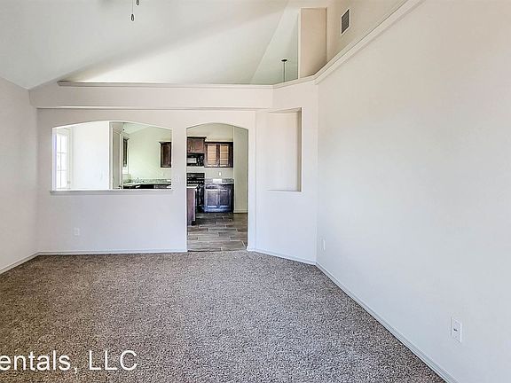 3rd image of 429 Villa Ysleta Dr