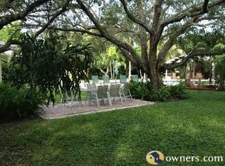 9430 SW 104th St, Miami, FL 33176