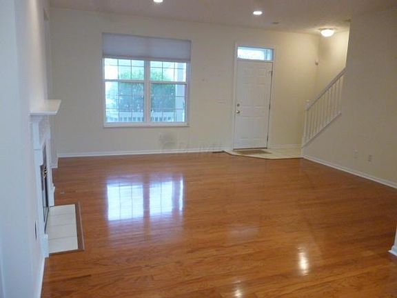 4th image of 5952 Naughten Pond Dr