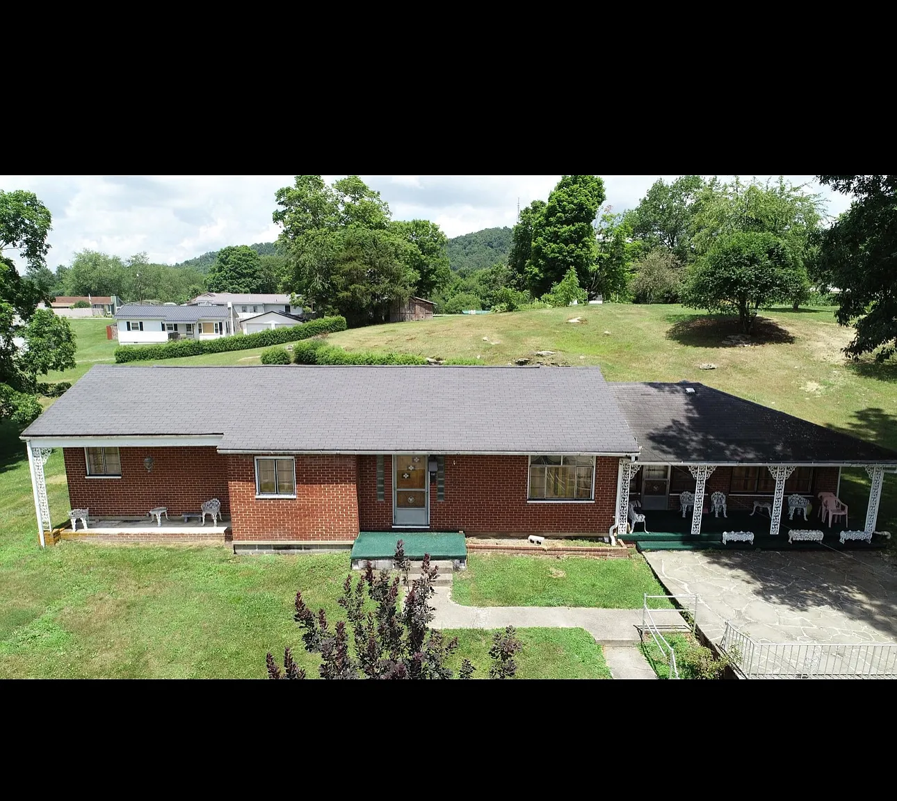 3 bed, 1.5 bath, 1746 sqft, $1,400 — Photo 1