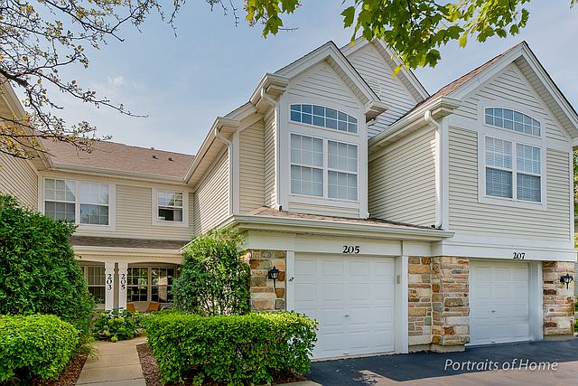 1st image of 205 Concord Ln #205