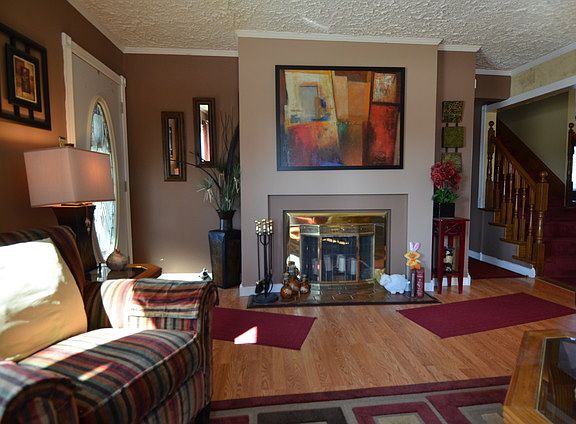 2nd image of 9549 Marion Ave
