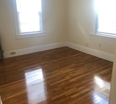 3rd image of 288 Beacon St #2