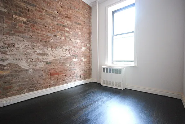 Rented by Bold New York | media 30