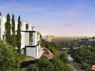 9127 Thrasher Ave, Los Angeles, CA 90069