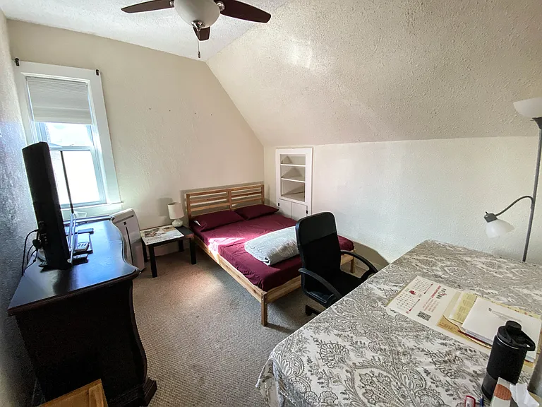 101 Magoun Ave #101 — Photo 20