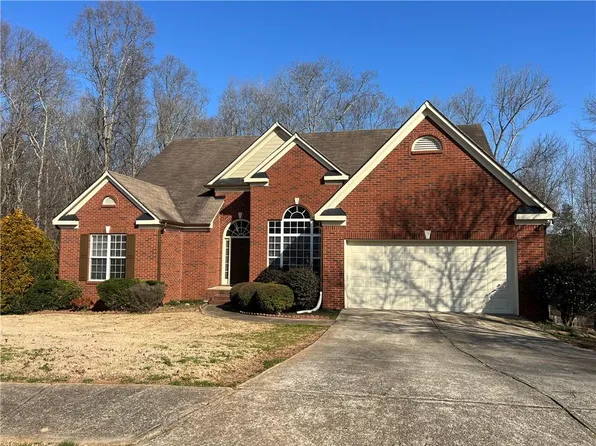6303 Bluegrass Ln, Flowery Branch, GA 30542