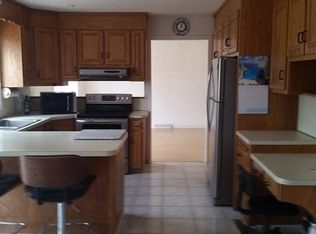 19 Ridgewood Dr, Marlborough, CT 06447