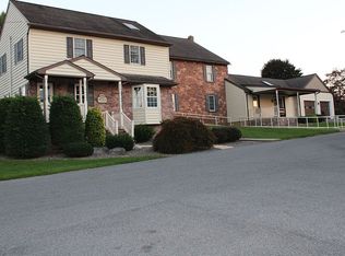 896 N State St, Ephrata, PA 17522