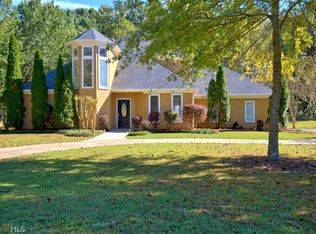 100 Woodlake Dr, Newnan, GA 30265