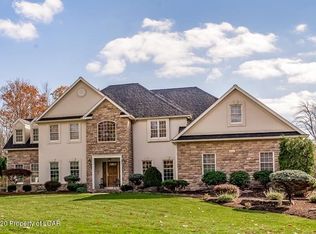 53 White Tail Dr, Dallas, PA 18612