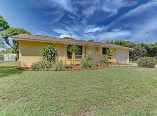 916 Duquesne Rd, Venice, FL 34293