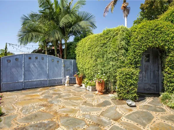 195 S Parkwood Ave, Pasadena, CA 91107