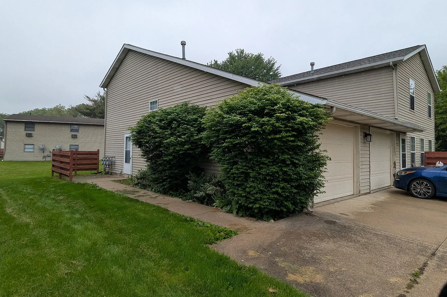 MN Cedar Village (873) — Photo 1